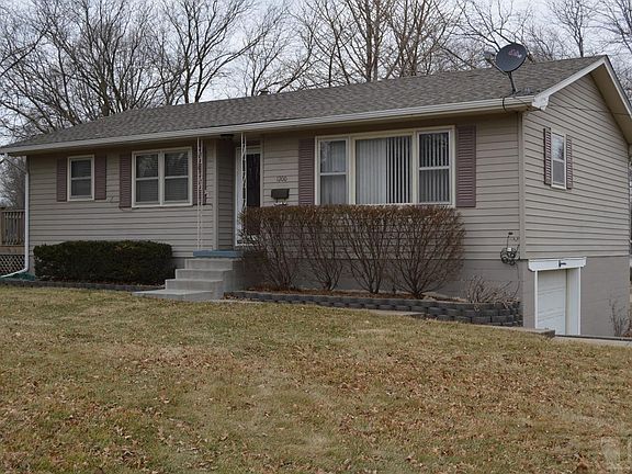 2nd image of 1200 Longman Dr