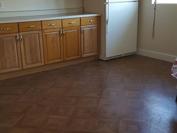 4th image of 3660 Cowley Way