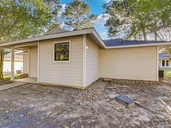 4th image of 3492 Balboa Cir