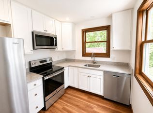 632 Warren Wright Rd #B, Belchertown, MA 01007