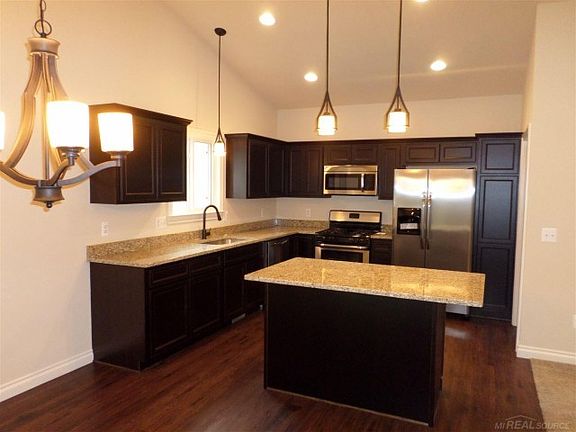 5th image of 1008 Cottage Wood Ln