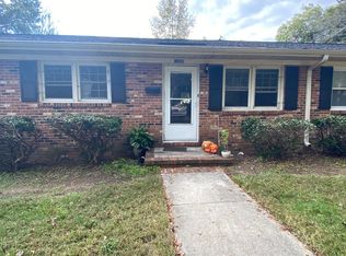 100 W Carr St APT B, Carrboro, NC 27510
