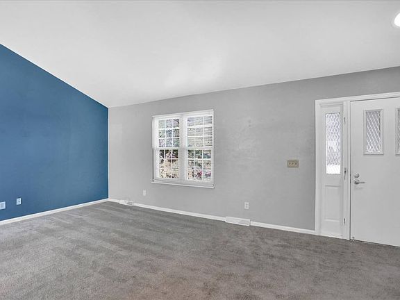 5th image of 3754 S Walden Way