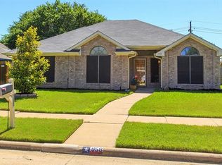 958 Cassion Dr, Lewisville, TX 75067