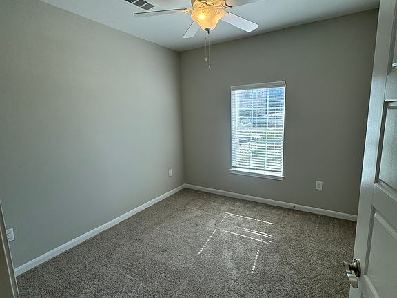 5th image of 1419 Azalea Dr #1011