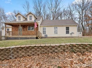 1760 Pointed Stone Trl NE, Lowell, MI 49331