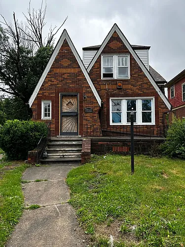 18557 Wexford St Photo 1
