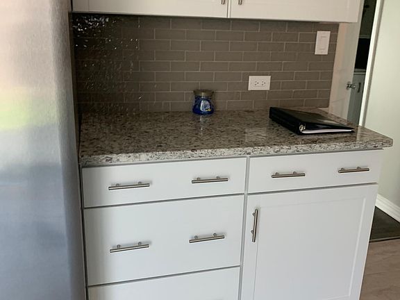 3rd image of 213 Linn Ct APT B
