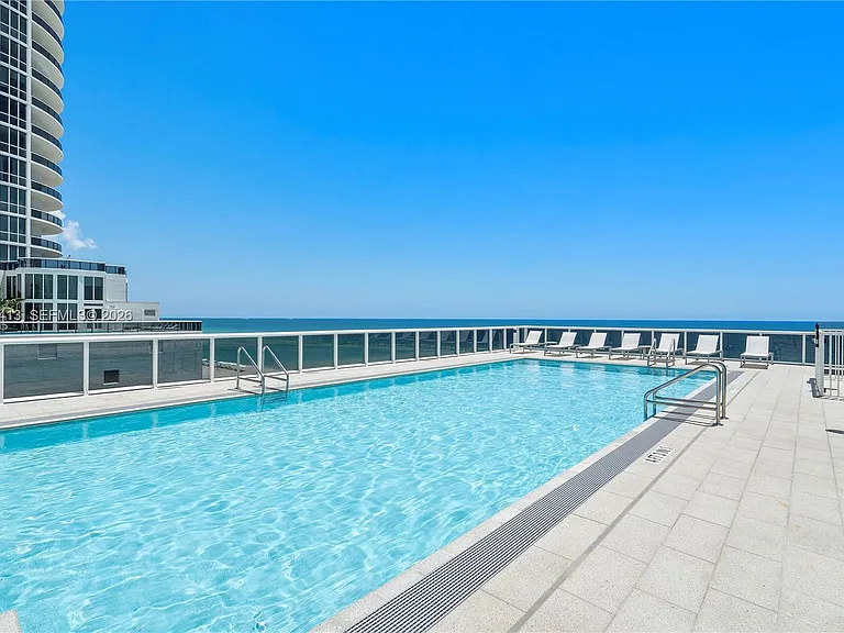 15811 Collins Ave #1205-fl 331 — Photo 42