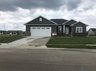 3213 Kames Cir, Springfield, IL 62711