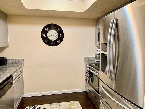 4th image of 6551 La Mirada Dr W Unit 6