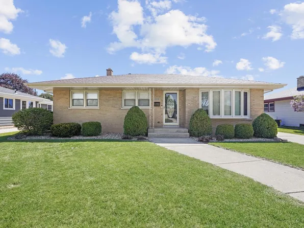 2021 18th AVENUE, Kenosha, WI 53140