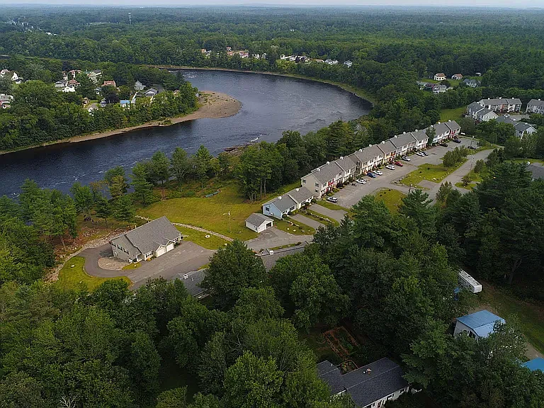 Building Photo - 51 River Village Dr