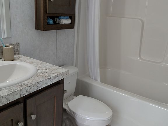4th image of 611 Country Vue Ct