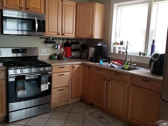 5th image of 5044 W Henderson St #1