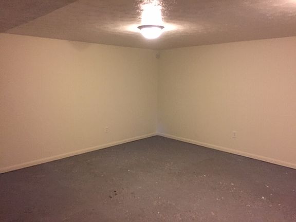 5th image of 3237 Voigt Dr