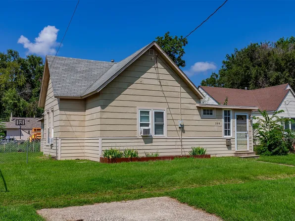 2916 Capitol Ave, Des Moines, IA 50317