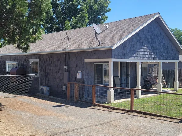 738 W Miner St, Yreka, CA 96097