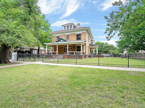 1004 N Market St, Wichita, KS 67214