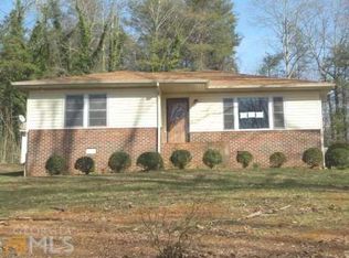 121 Riverbend Cir, Gainesville, GA 30501