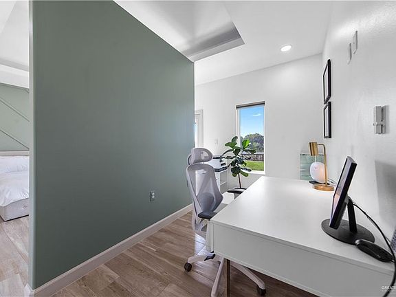 5th image of 7024 Lago Vista Blvd