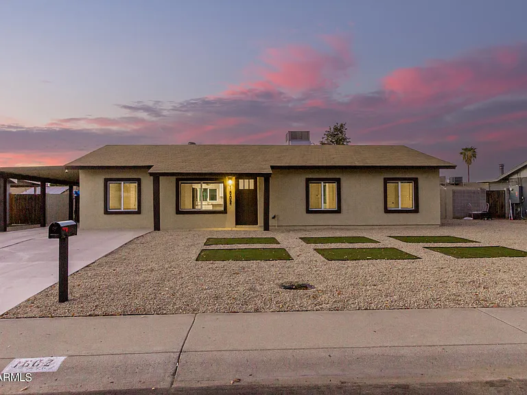 1602 W Rockwood Dr — Photo 1