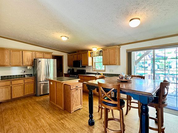 4th image of 3015 Cedar Ln