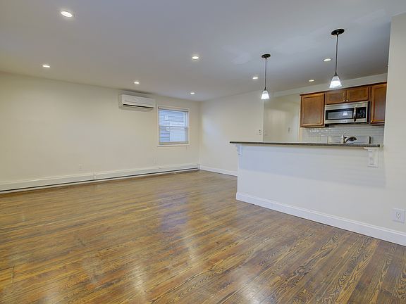 5th image of 19 Louisiana St