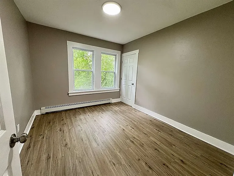 37 Green Hill Pkwy #1 — Photo 7