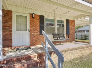 7522 Bridgeman Dr, Fayetteville, NC 28303