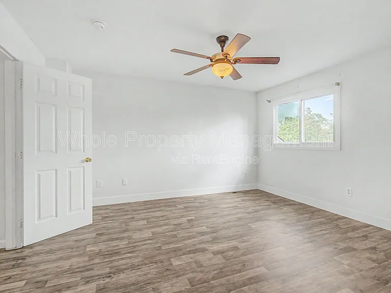 1330 S Monaco Street Pkwy #6 — Photo 17