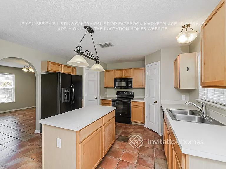 146 Lakeview Reserve Blvd — Photo 8