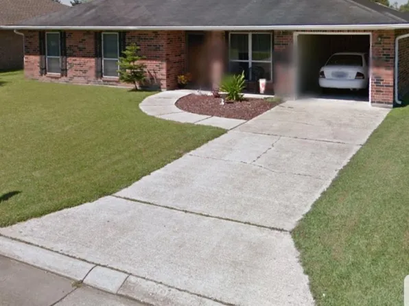 104 Bellingrath St, Thibodaux, LA 70301