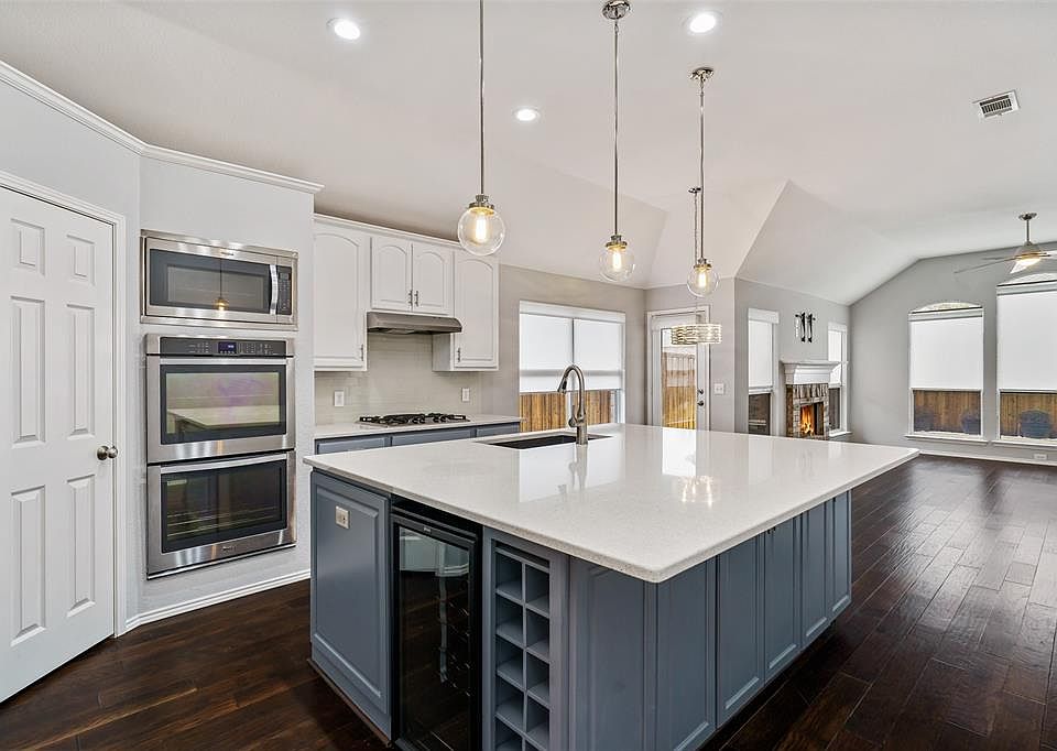 1st image of 2939 Hancock Dr