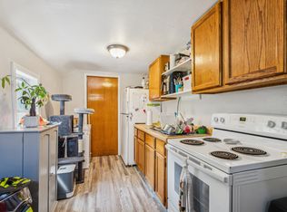 220 Cherry St #C, Seymour, WI 54165