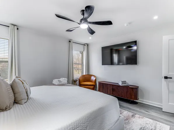 (undisclosed Address), Dallas, TX 75235