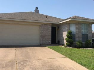 3900 Malibu Sun Dr, Fort Worth, TX 76137
