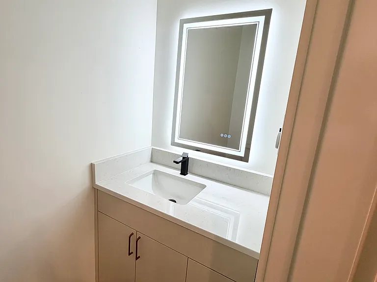 122 N Locust St #2 — Photo 8