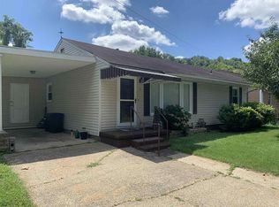 5 Greenridge Dr, Huntington, WV 25704