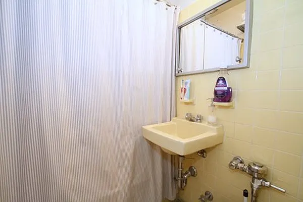 Rented by Bond New York | media 35