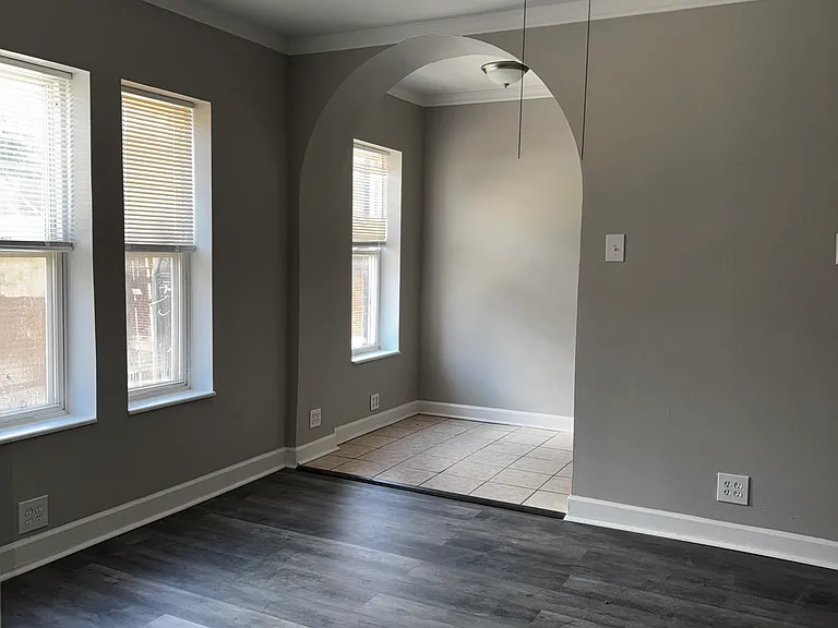 6818-2 N Wayne Ave #111 — Photo 8