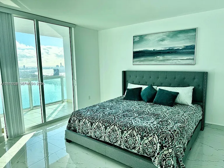 1800 N Bayshore Dr #3807 — Photo 12