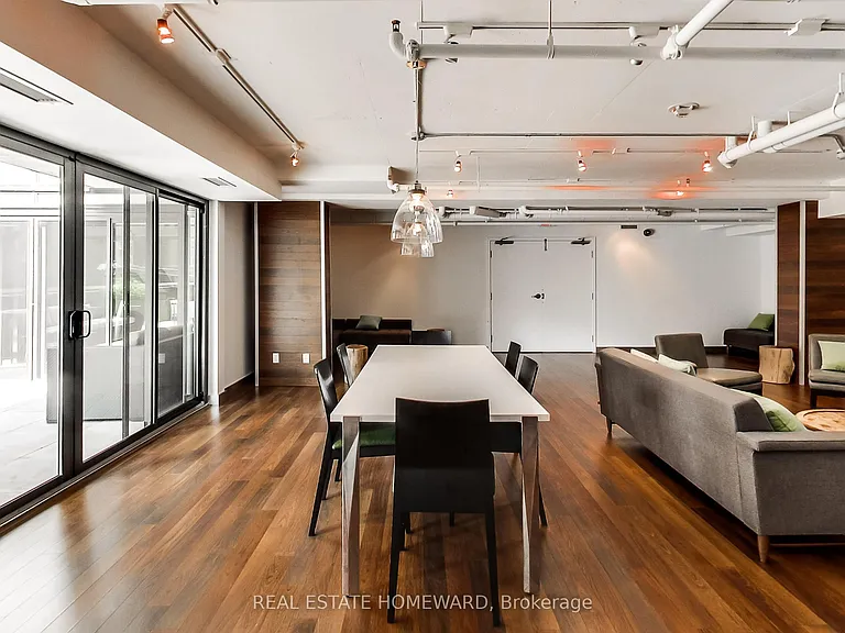 32 Camden St #706 — Photo 38
