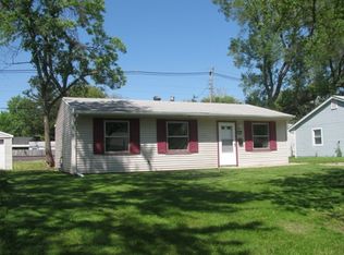 1604 Hedge Rd, Champaign, IL 61821