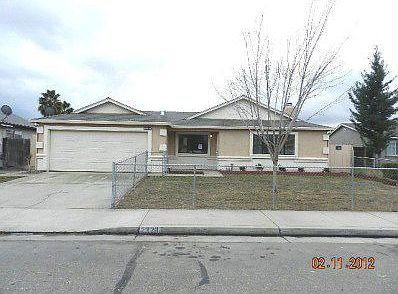 2nd image of 2320 Johannisburg Dr