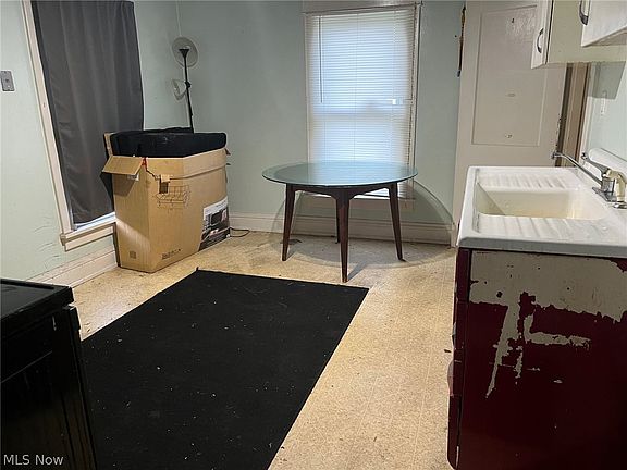 4th image of 116 Maryland Ave
