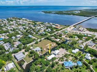 1689 Canal St, Big Pine Key, FL 33043