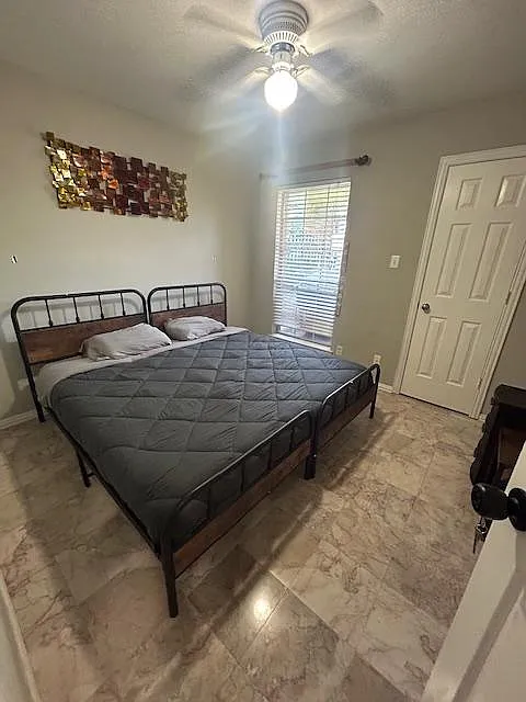 Encino Dr