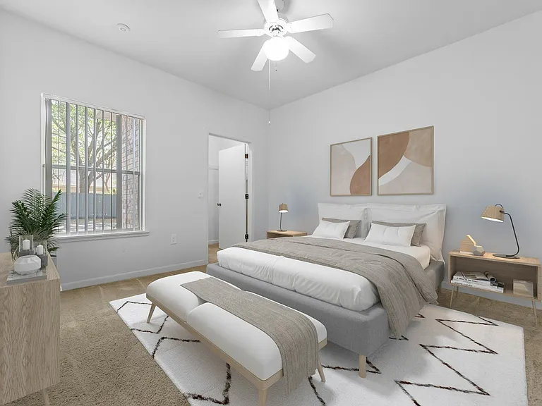 Madison Pointe — Photo 8