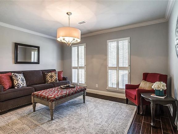 5th image of 2533 Big Horn Ln